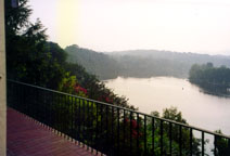 332994varandaview.jpg (41399 bytes)