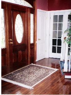 500554foyer.jpg (94969 bytes)